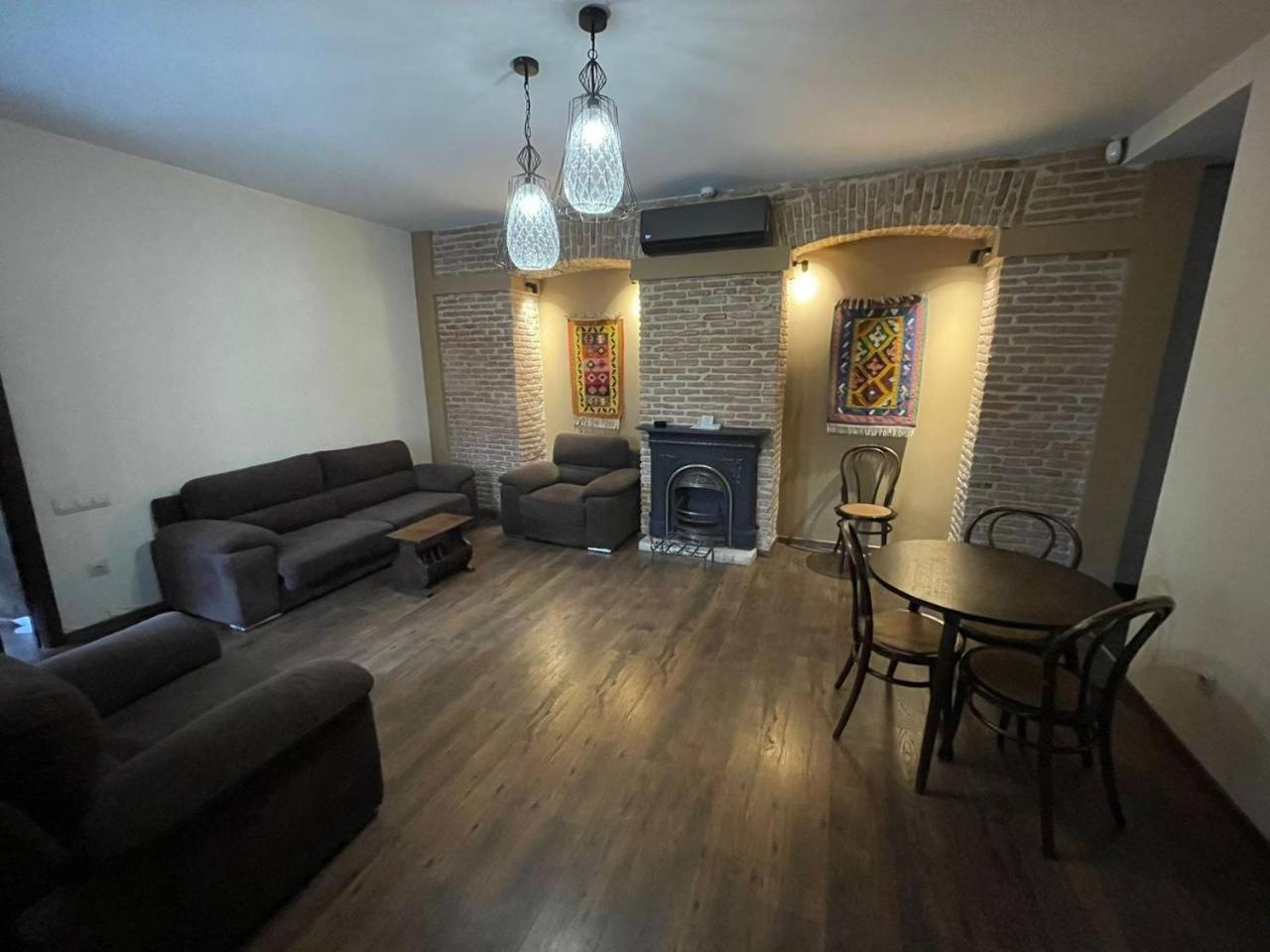 Apartment Tamarioni Тбілісі Екстер'єр фото